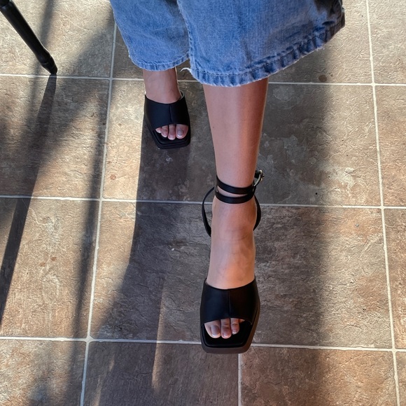 Steve Madden Kendall Heels - Picture 6 of 9